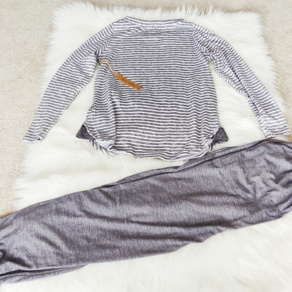 Brand New Rae Dunn "Cozy" pajama set - Picture 7 of 12